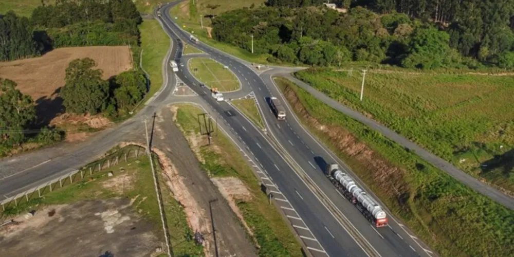Aumento da curva de aporte vai dar incentivos para que os descontos na tarifa sejam maiores. Governador afirma que medida foi uma grande conquista do setor produtivo e de toda a população paranaense e que o modelo garante obras que o Estado precisa.