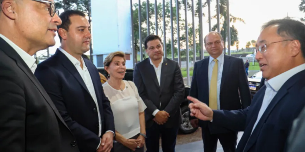 Carlos Massa Ratinho Junior participou nesta quinta-feira (23) do aniversário de 50 anos da inauguração da fábrica da Cargill