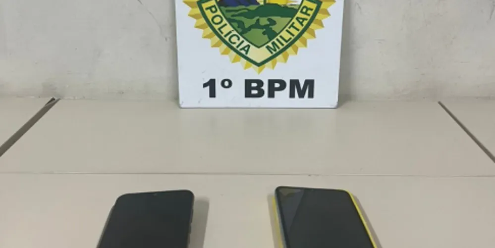 Aparelhos foram encontrados após indicação da dupla presa