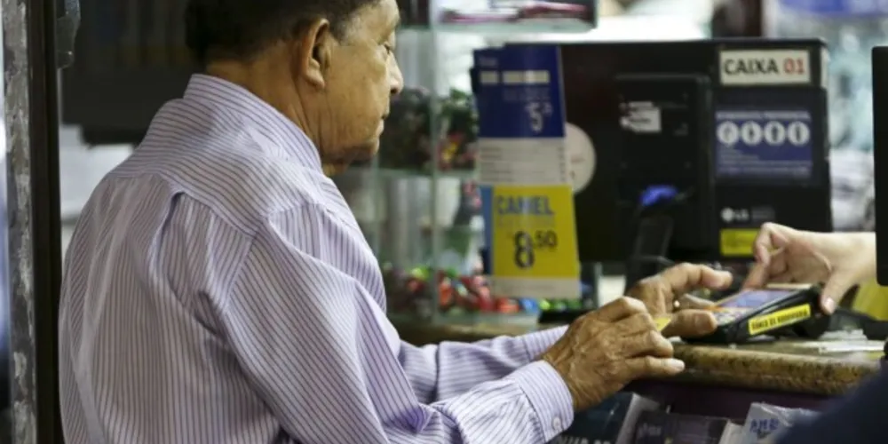 Para a modalidade via cartão de crédito, a taxa máxima corresponderá a 2,89% ao mês