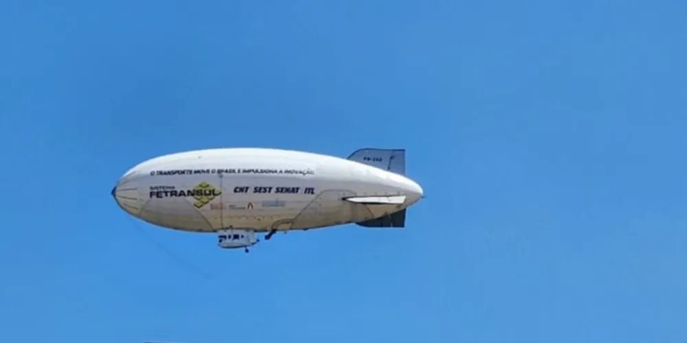 Dirigível sobrevoa Ponta Grossa nesta terça-feira (21)