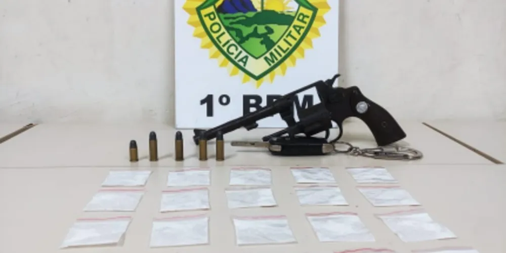 Arma e drogas foram apreendidas e levadas à 13ª SDP