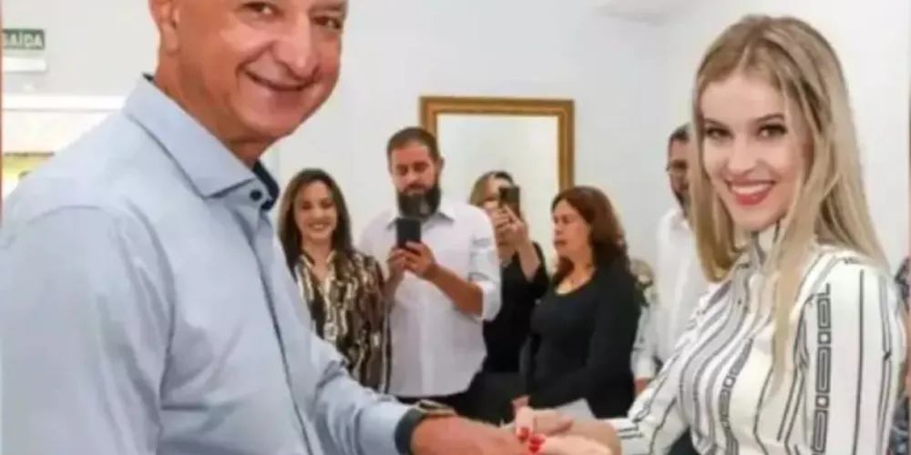 O casamento é permitido pela legislação a partir dos 16 anos, desde que haja consentimento dos pais