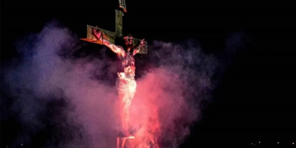 Com 25 anos de história, 'Paixão de Cristo' acontece em Irati