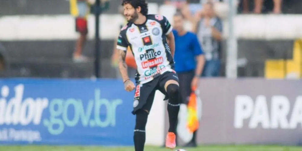 Jogador teve passagem apagada pelo alvinegro na última temporada