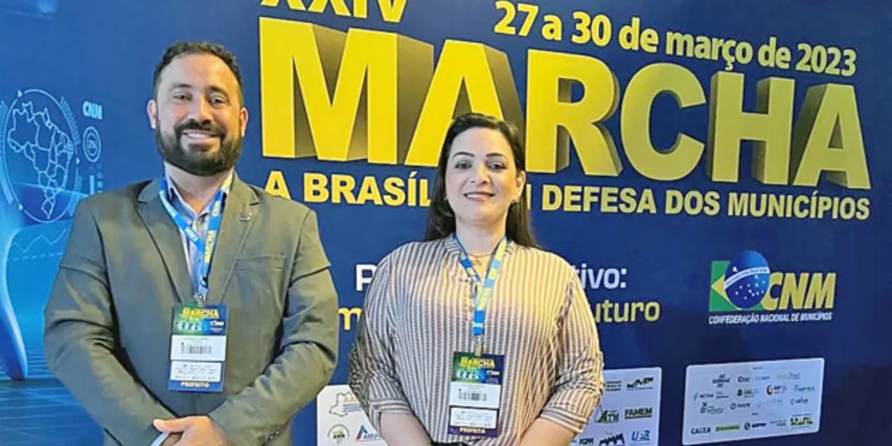Presidente da AMCG e prefeito de Piraí do Sul, Henrique Carneiro; e prefeita de Carambeí, Elisangela Pedroso