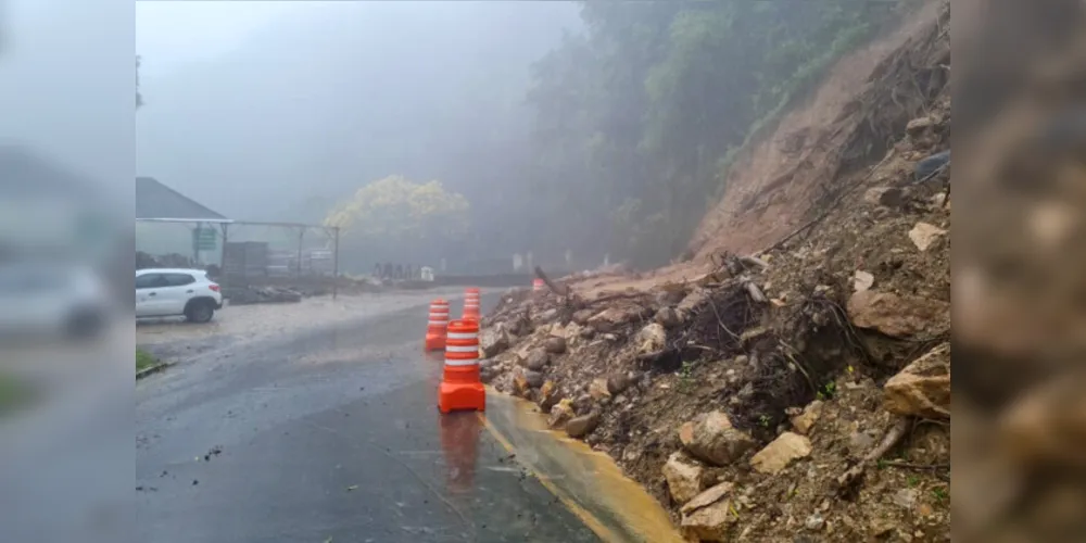 Estrada da Graciosa está interditada devido às chuvas