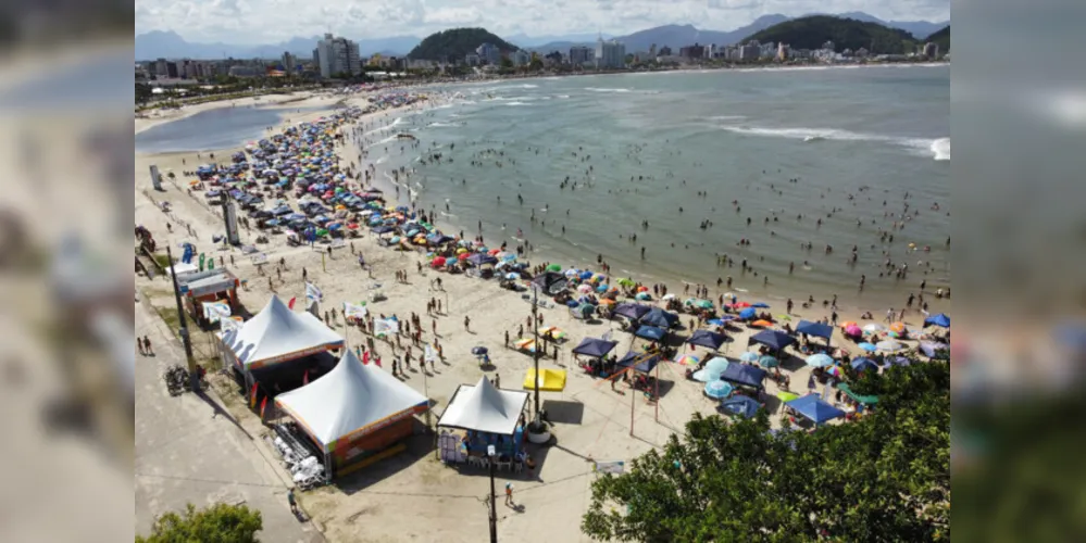 As sanções aplicadas estão previstas no artigo 87, inciso IV, e no artigo 89, parágrafo 2º, da Lei Orgânica do TCE-PR