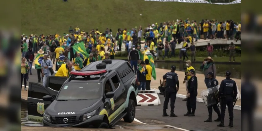 Quase mil pessoas foram presas após os atos golpistas em Brasília