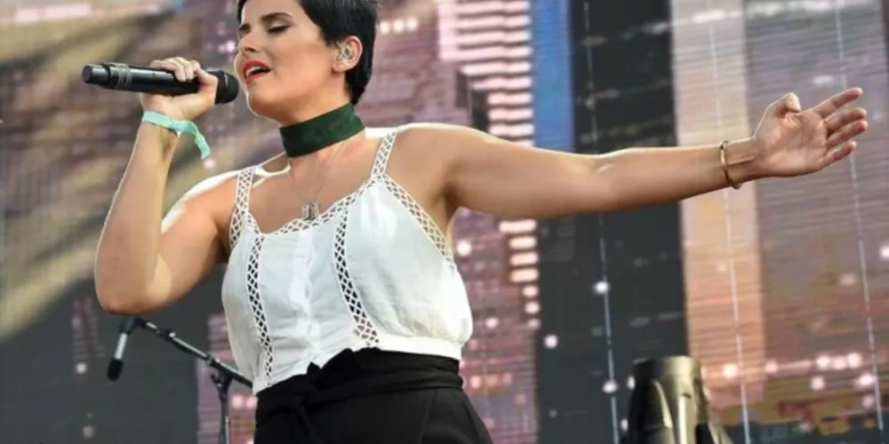 O compositor de 'Lovezinho', WK, já adiantou que as negociações pelos direitos autorais já estão acontecendo.