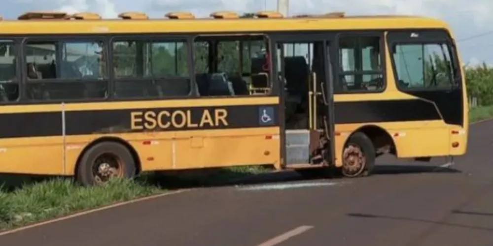 O condutor do veículo, Claudemir de Araújo, de 51 anos, morreu após parada cardiorrespiratória