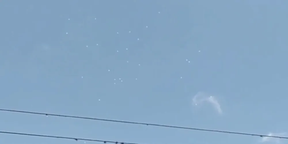 Aparição foi registrada no último domingo (23); Segundo ufólogo, grande quantidade de Óvnis de uma vez foram registradas apenas no México