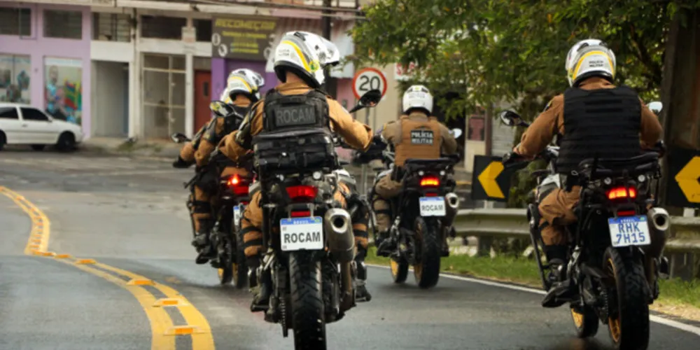 A Polícia Militar também reforçará a atuação em praças, parques, terminais de ônibus rodoviários e locais de visitação turística,