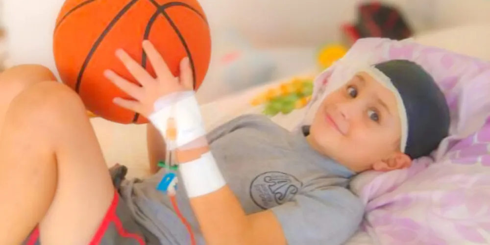 Pedro Henrique Penteado tinha sete anos em março de 2018, quando ingeriu por acidente um produto cáustico e precisou ser internado no HU-UEPG