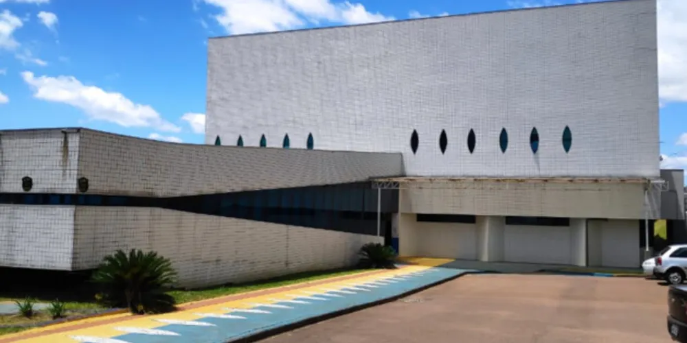 Assalto ocorreu na rua Ermelino de Leão, próximo a 'lateral' do Ginásio Jamal