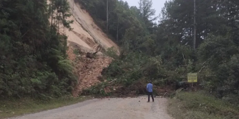 Ocorrência foi registrada ainda na última sexta-feira (24), cerca de dois quilômetros antes do viaduto sobre a linha férrea