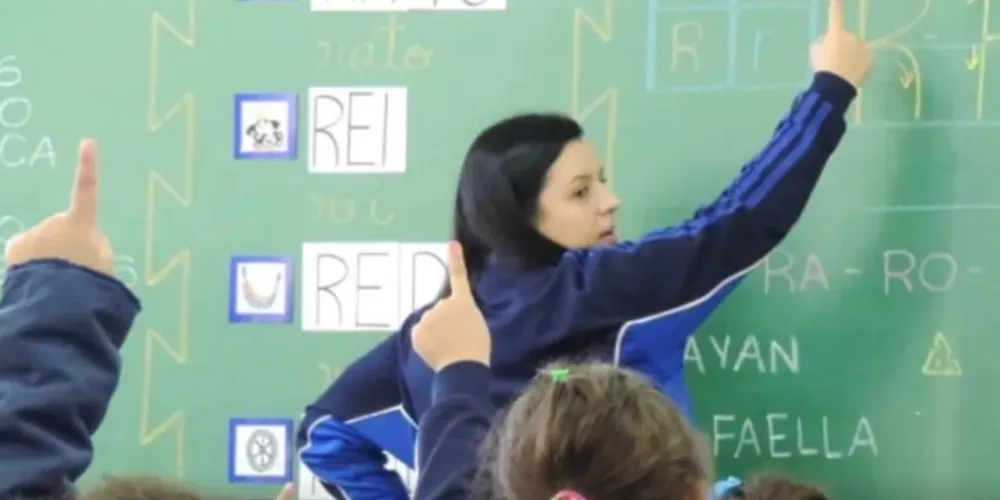 Professora Vanessa Kubaski Maciel, de 37 anos, da rede municipal de Ponta  Grossa, morreu no acidente