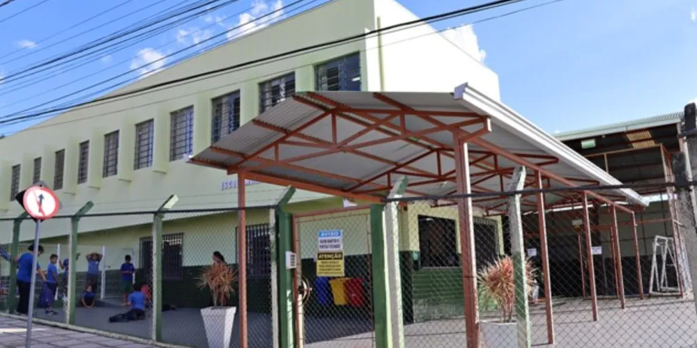 Autoridades e representantes dos órgãos de segurança devem apresentar medidas para segurança nas escolas da cidade