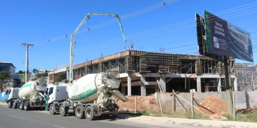 Lançamento oficial ocorre enquanto obras do Plaza Campos Gerais avançam; expectativa é que empreendimento seja inaugurado ainda em 2023