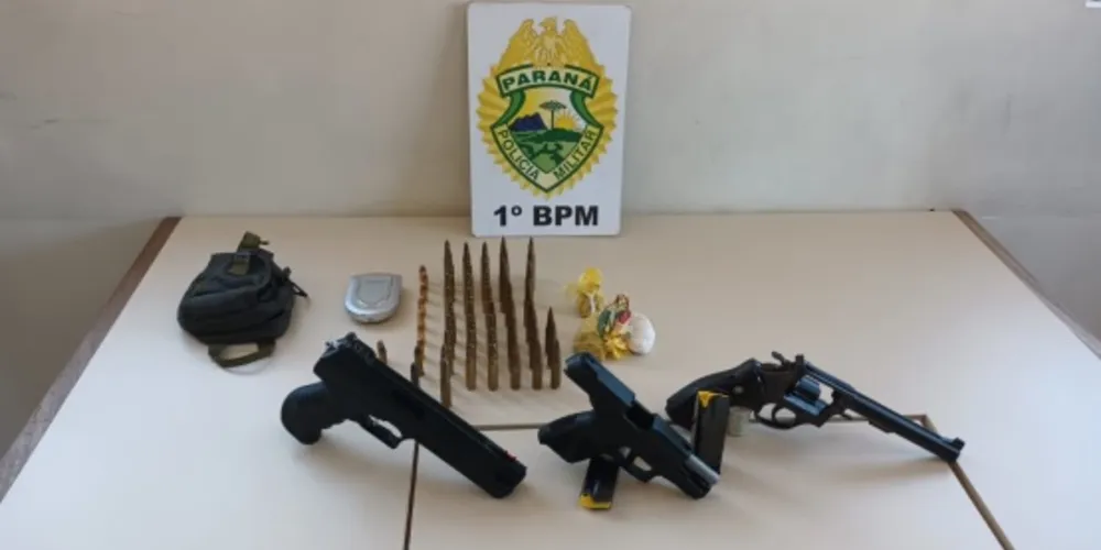 Na casa foram localizadas armas e munições