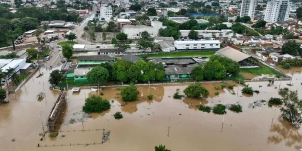 Em pouco mais de 13 horas, choveu mais da metade da média esperada para o mês de março inteiro