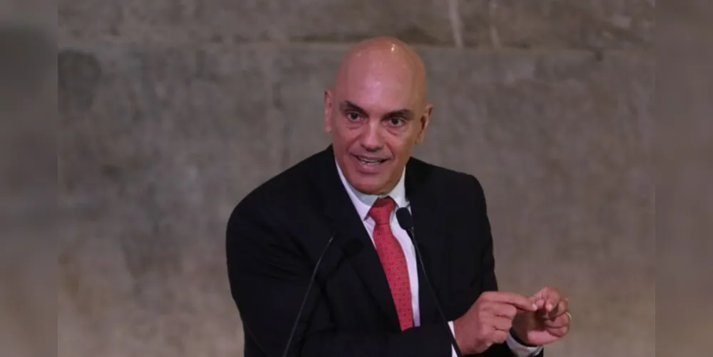 Moraes também determinou que todos os funcionários do GSI que aparecem nas imagens sejam identificados e ouvidos pela PF
