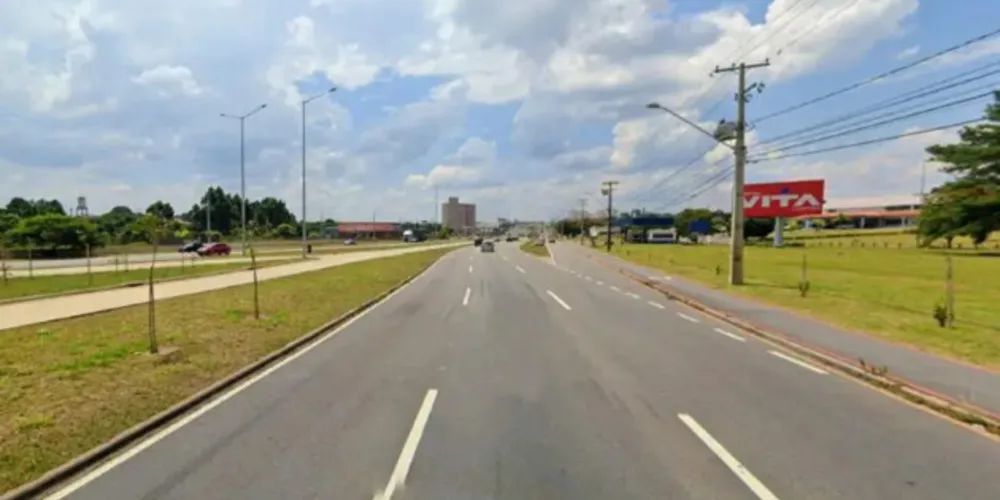 Acidente aconteceu na Linha Verde, entre o Bairro Alto e o Atuba