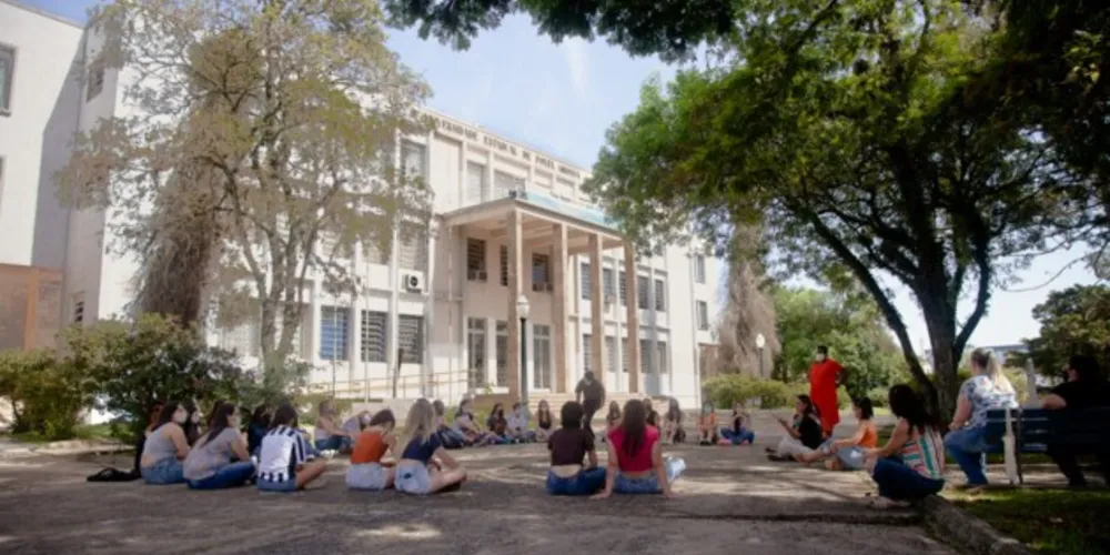 Calouros e veteranos vão iniciar o ano letivo com acolhida