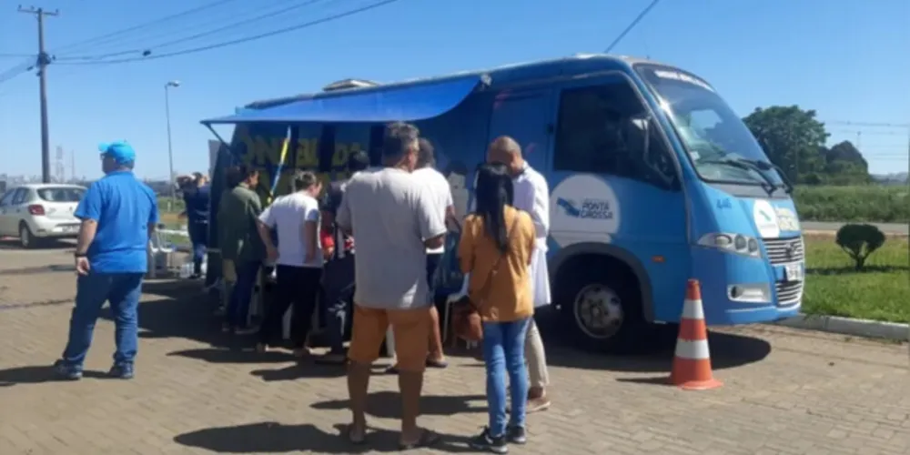 Para receber as doses, é obrigatório ter tomado o esquema primário contra a Covid-19 (primeira e segunda doses)