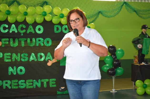 Prefeita Alcione Lemos (União) participou da solenidade que marcou o início da entrega dos kits e reforçou compromisso com o setor