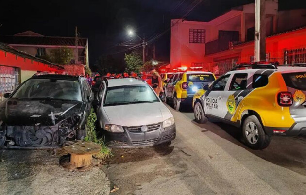 Casal é assinado em casa na frente dos filhos no PR