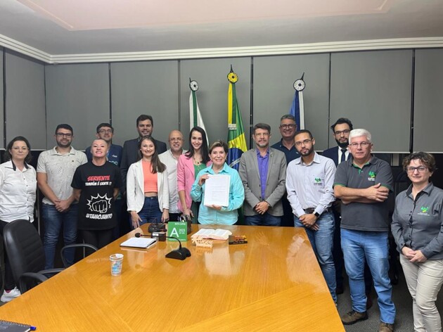 Os projetos serão protocolados na câmara ainda esta semana, conforme anúncio feito pela prefeita por ocasião das comemorações do Dia do Trabalhador
