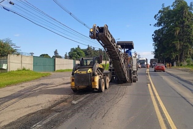 Governo do Paraná assinou contrato para obras de conservação em rodovias não pavimentadas dos Campos Gerais