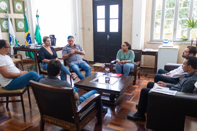 A pauta abordada durante o encontro foram as quedas de energia constantes no distrito de Caetano Mendes