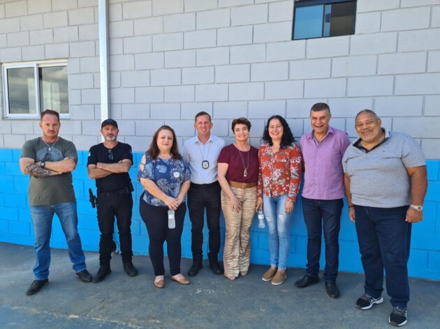 Recentemente, a vice-prefeita Ieda Waydzik, acompanhada por técnicos, visitou a Penitenciária Estadual de Guarapuava (PEG)