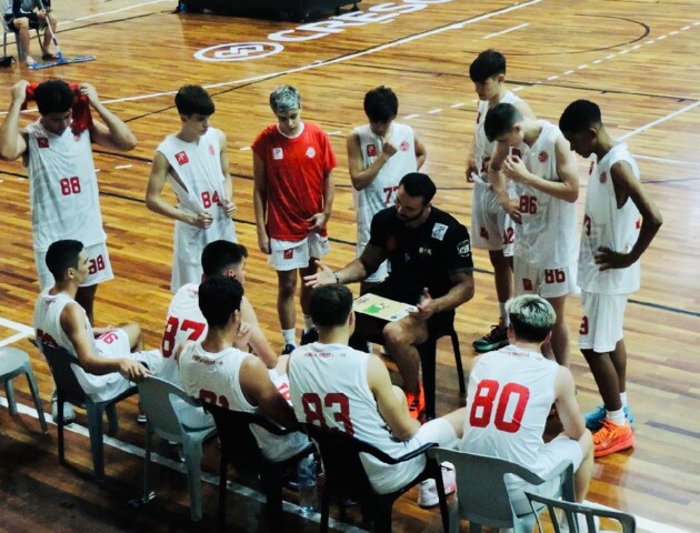 Time ponta-grossense conquistou bons resultados na temporada até aqui