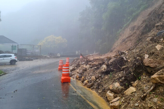 Estrada da Graciosa está interditada devido às chuvas