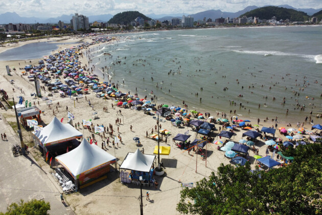 As sanções aplicadas estão previstas no artigo 87, inciso IV, e no artigo 89, parágrafo 2º, da Lei Orgânica do TCE-PR