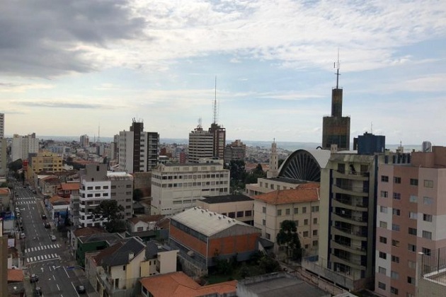 Em Ponta Grossa, a mínima esperada para esta sexta-feira é de 8°C. Já a máxima atinge os 20°C