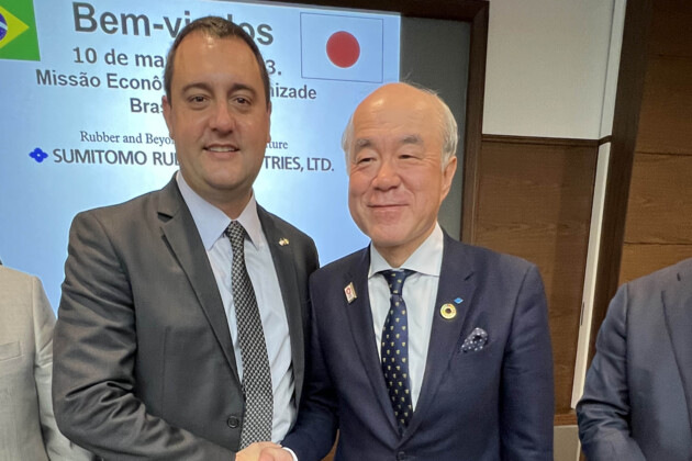 O encontro aconteceu em Kobe, no Japão, durante a missão internacional do Governo do Estado ao país asiático.