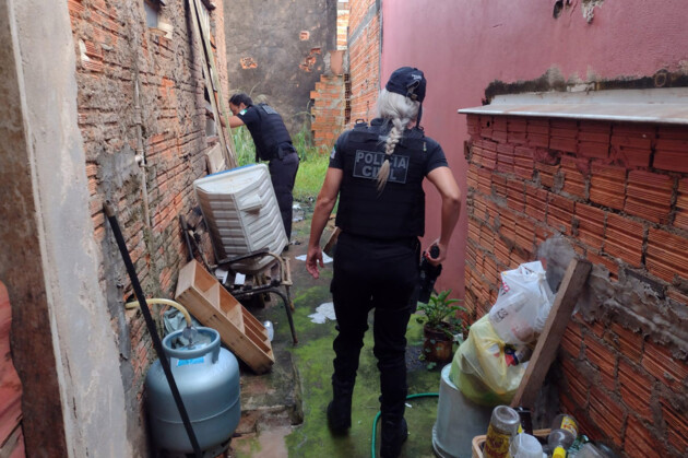 Mandados de prisão estão sendo cumpridos em várias cidades