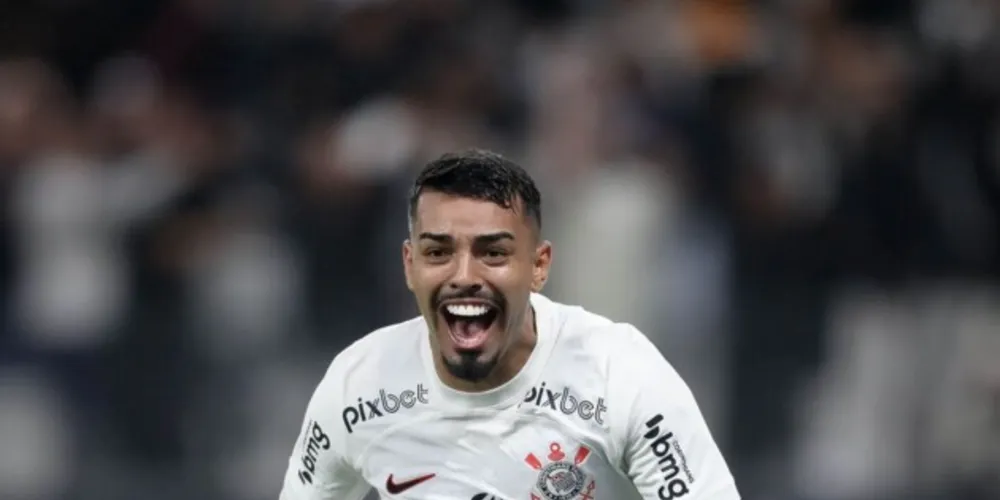 Lateral Matheus Bidu (foto) abriu caminho para a classificação do Timão