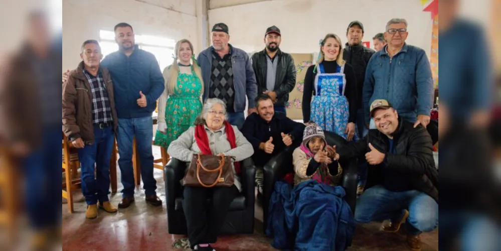 A festa contou com grande público, que foi demonstrar o seu carinho com a Dona Júlia