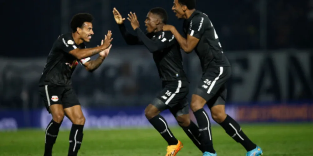 duardo Santos, Alerrandro e Henry Mosquera fizeram os gols do 'Braga'