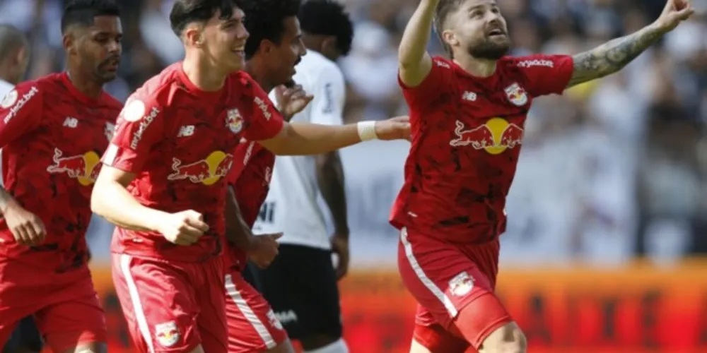 Red Bull Bragantino venceu o Corinthians em frente aos mais de 42 mil torcedores  na Neo Química Arena