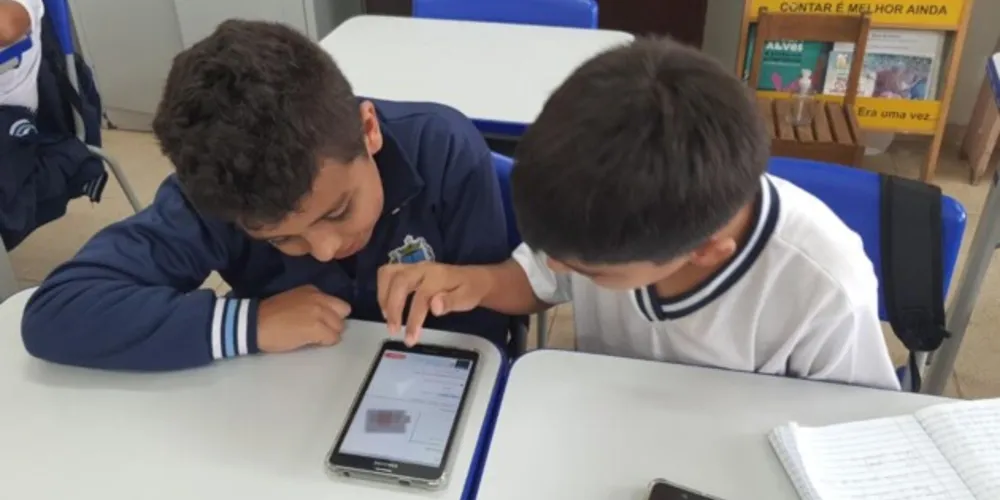 Recursos tecnológicos são amplamente explorados na rede municipal de Castro