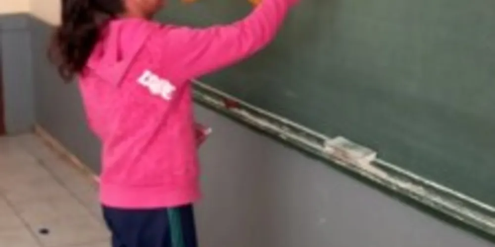 'Ditado estourado da tabuada' propõe unir diversão à matemática