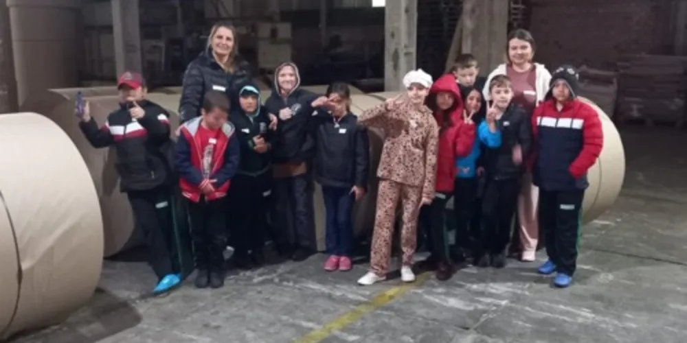 Professora destaca momento importante para mudar pensamento e responsabilidade dos estudantes
