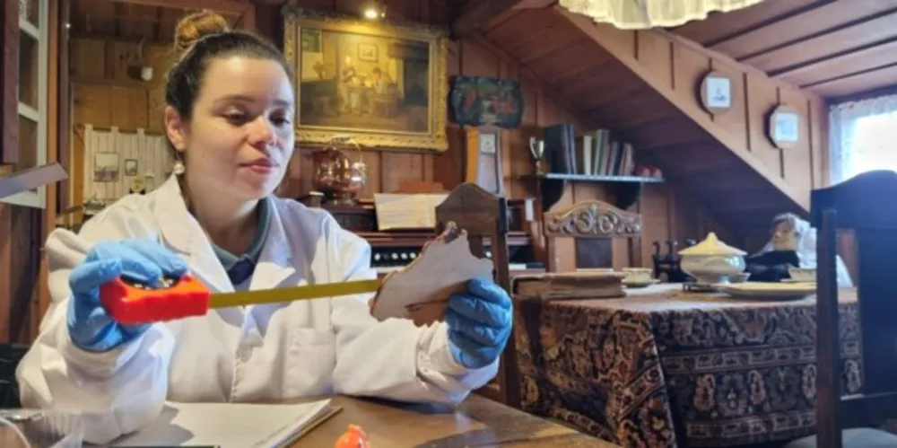 A historiadora Juliana Bellafronte, que integra o Núcleo de História e Patrimônio, dedicou três meses para fazer o arrolamento