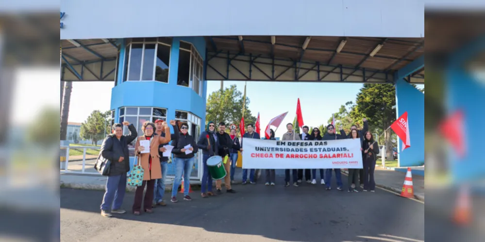 No campus Central da UEPG a greve conta com adesão de 95% de professores, enquanto no campus Uvaranas a estimativa do Comando da Greve Docente é de 90%